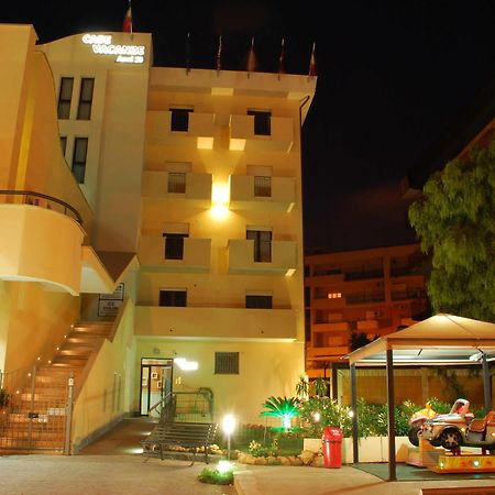 Case Vacanze Anni 20 Bagheria Bagian luar foto