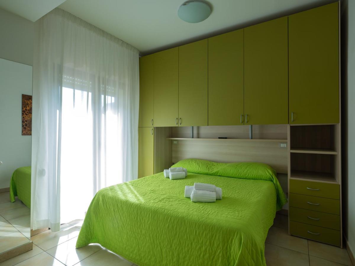 Case Vacanze Anni 20 Bagheria Bagian luar foto