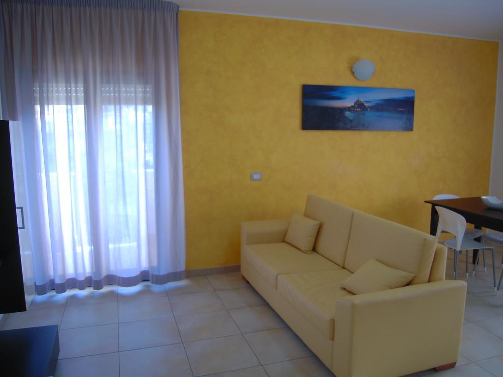 Case Vacanze Anni 20 Bagheria Bagian luar foto