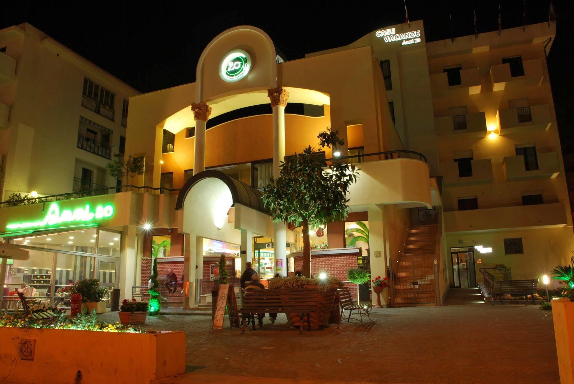 Case Vacanze Anni 20 Bagheria Bagian luar foto