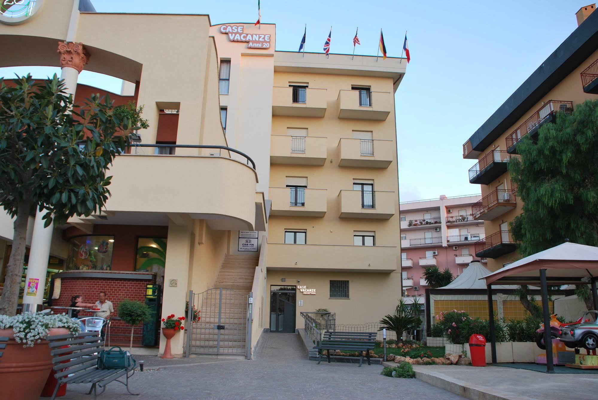 Case Vacanze Anni 20 Bagheria Bagian luar foto