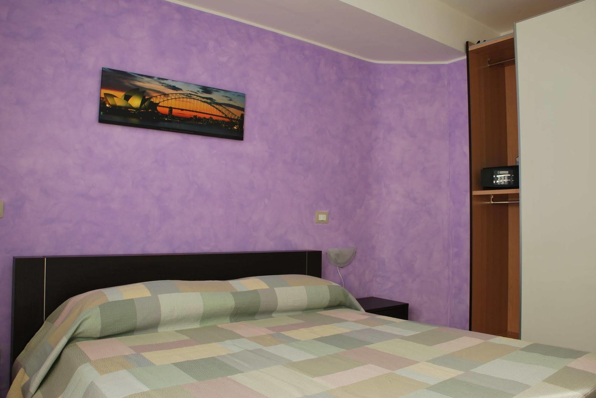 Case Vacanze Anni 20 Bagheria Bagian luar foto