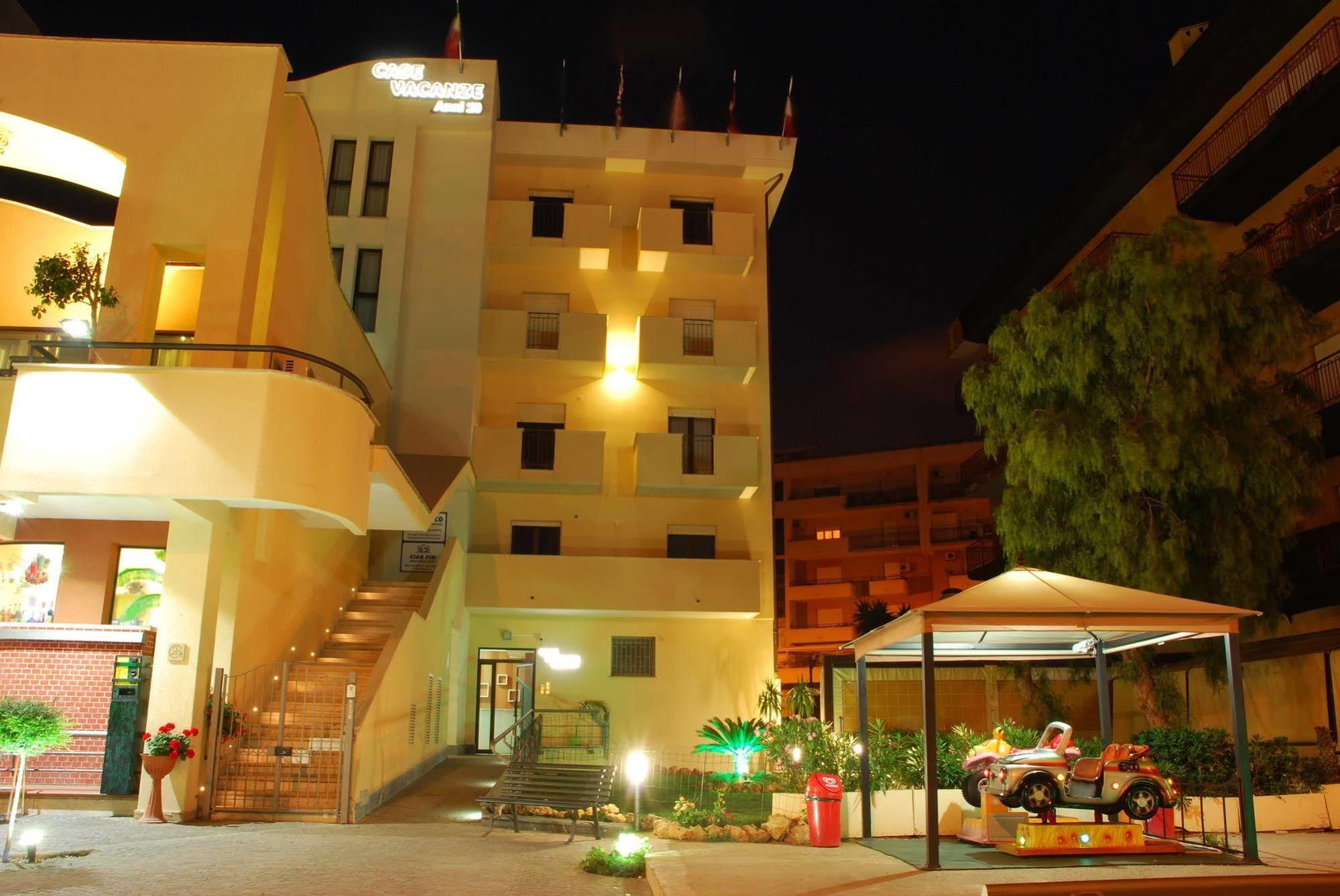 Case Vacanze Anni 20 Bagheria Bagian luar foto