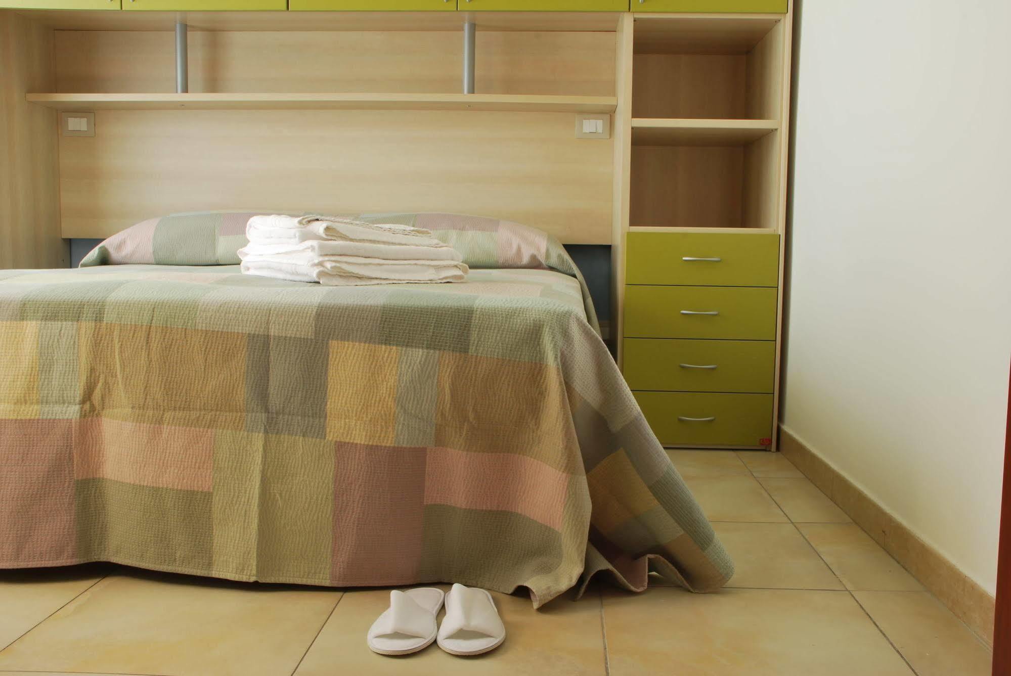 Case Vacanze Anni 20 Bagheria Bagian luar foto